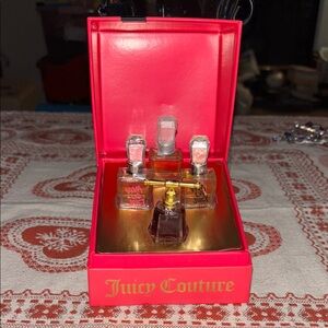 Juicy Couture Travel Mini Perfume Set!